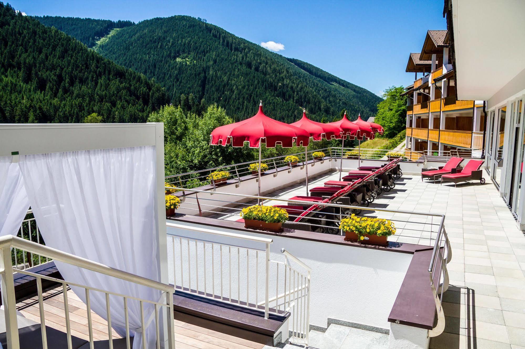 Engel Gourmet&Spa Нова Леванте Екстериор снимка
